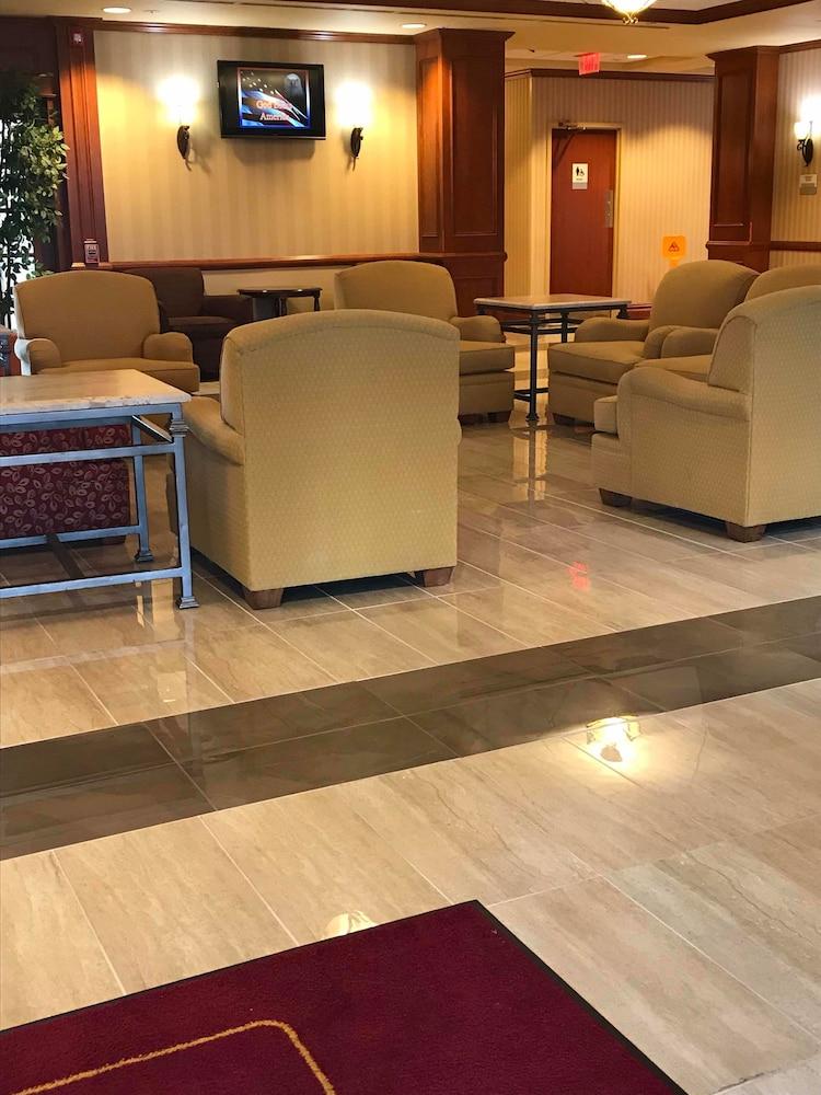 טומס ריבר Clarion Hotel & Conference Center מראה חיצוני תמונה