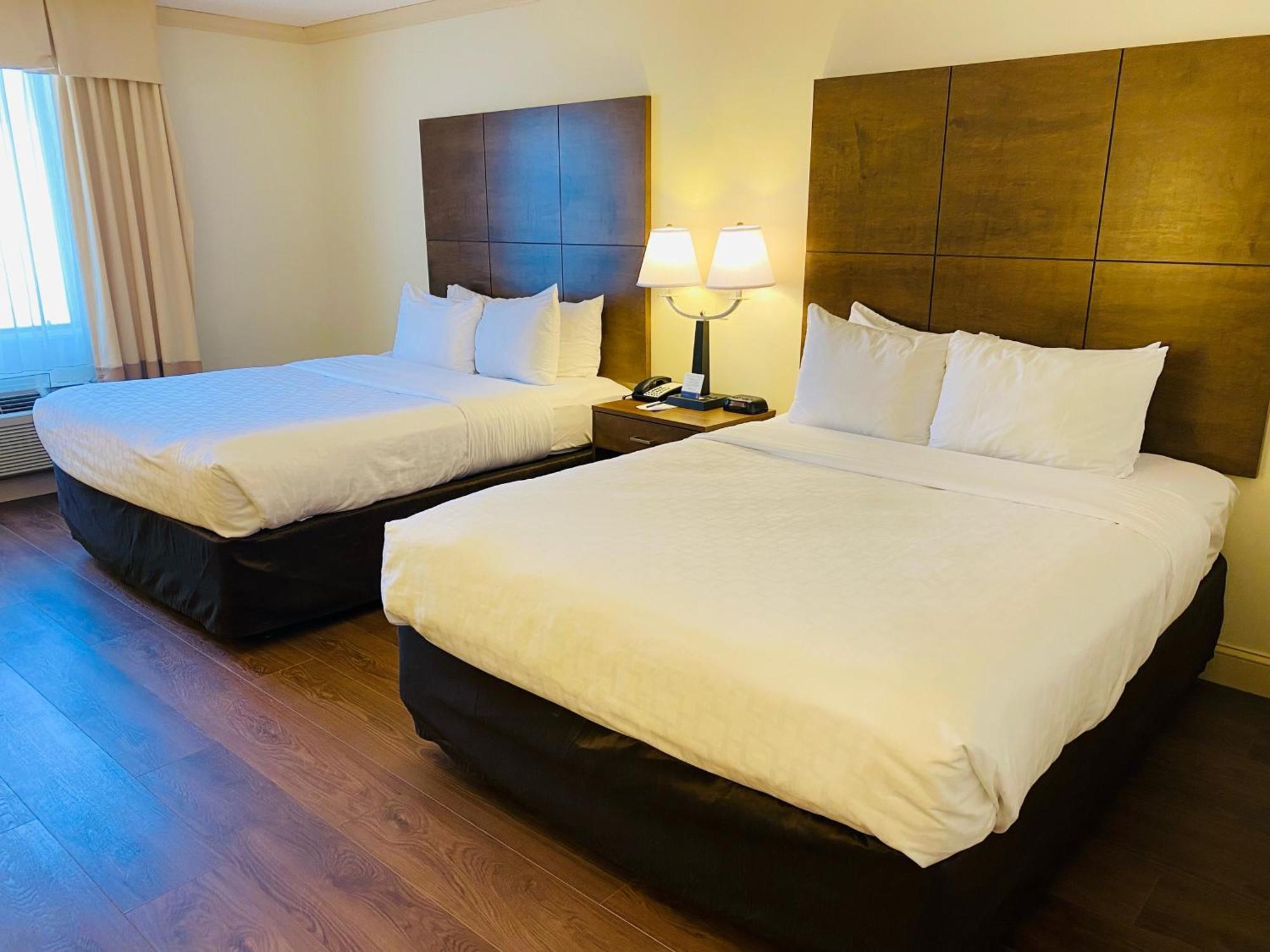 טומס ריבר Clarion Hotel & Conference Center מראה חיצוני תמונה